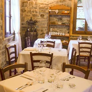 Il Cappellaio Matto Couette-café